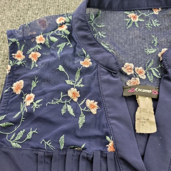 Sleeveless Navy Cocomo Embroidered Floral Blouse XL Pleated Front Button Detail - Picture 2 of 5